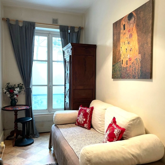 2 Pièces PARIS (75007) 24.00m2  - 273 000 € 