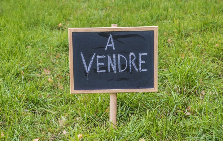 Local d'activité FIRMINY (42700)  600 m2 696 800 € 