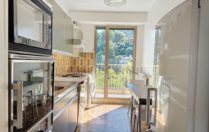 3 Pièces CANNES (06400)  88 m2 705 000 € 