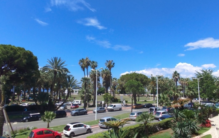 3 Pièces CANNES (06400)  73 m2 2 120 000 € 