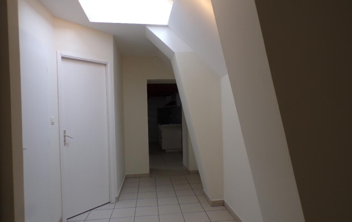 2 Pièces MACON (71000)  40 m2 476 € 