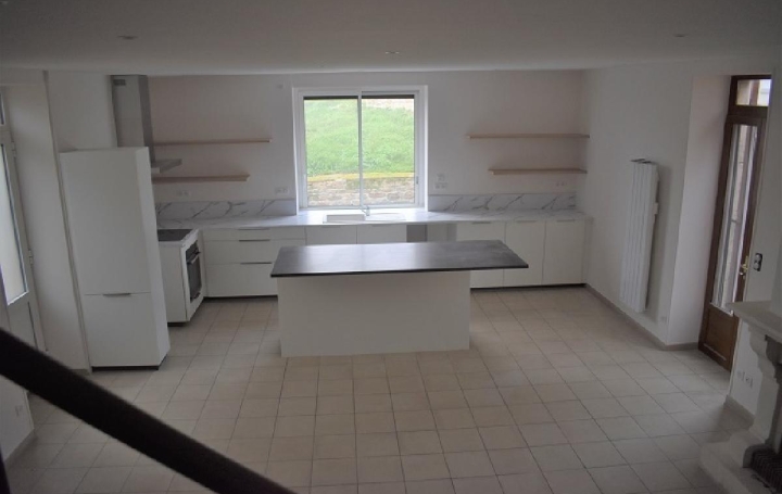 Réseau Immo-diffusion : Appartement P5  AZE  120 m2 870 € 