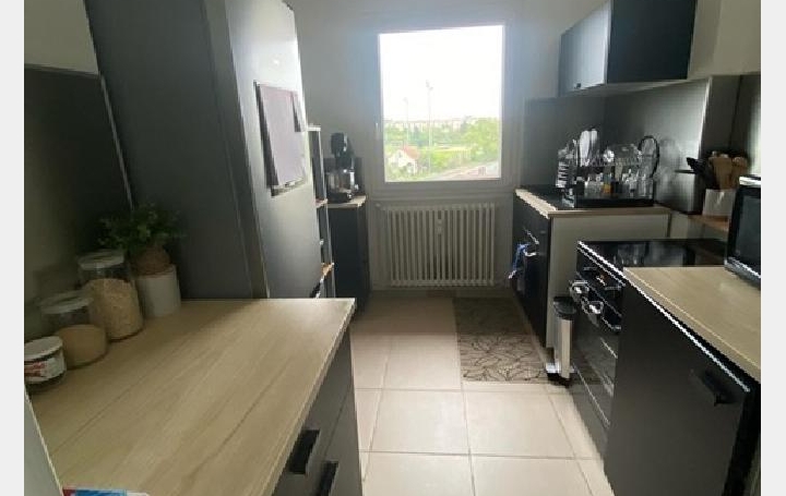 3 Pièces MACON (71000)  58 m2 715 € 