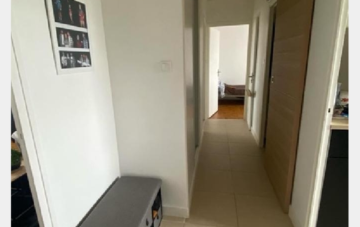 3 Pièces MACON (71000)  58 m2 715 € 