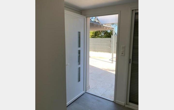 2 Pièces AJACCIO (20090)  49 m2 865 € 