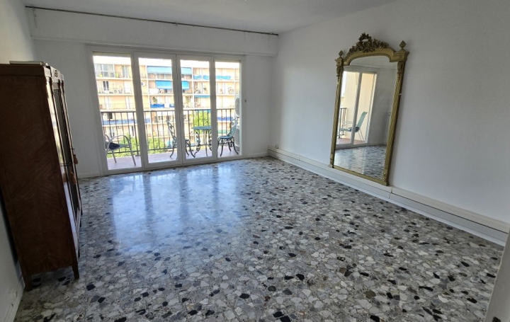 3 Pièces AJACCIO (20090)  70 m2 1 050 € 