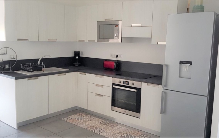 Réseau Immo-diffusion : Appartement P3  AJACCIO  72 m2 355 000 € 