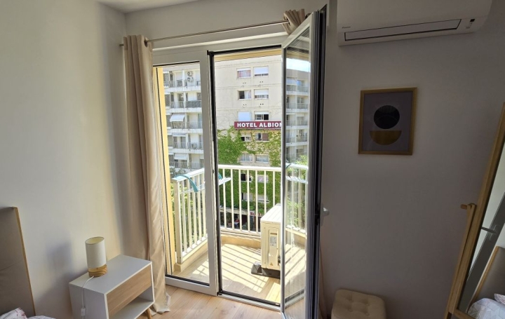 Studio AJACCIO (20000)  27 m2 187 000 € 