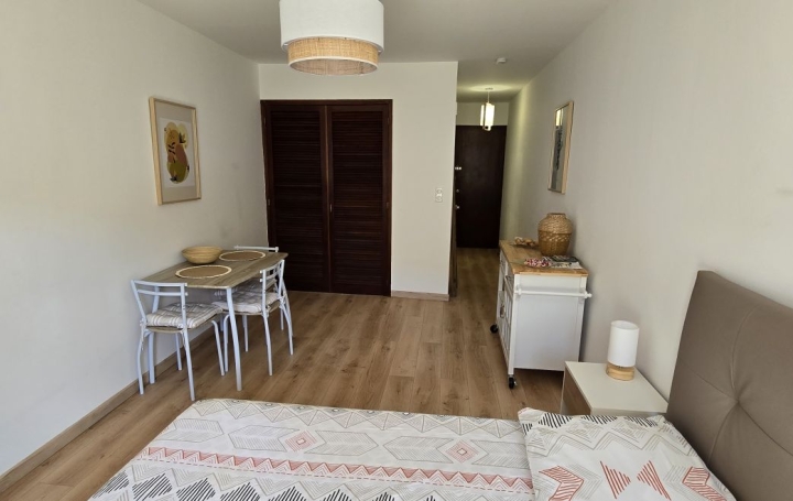 Studio AJACCIO (20000)  27 m2 187 000 € 