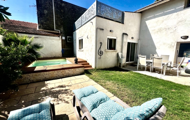 Maison ARLES (13200)  140 m2 349 440 € 