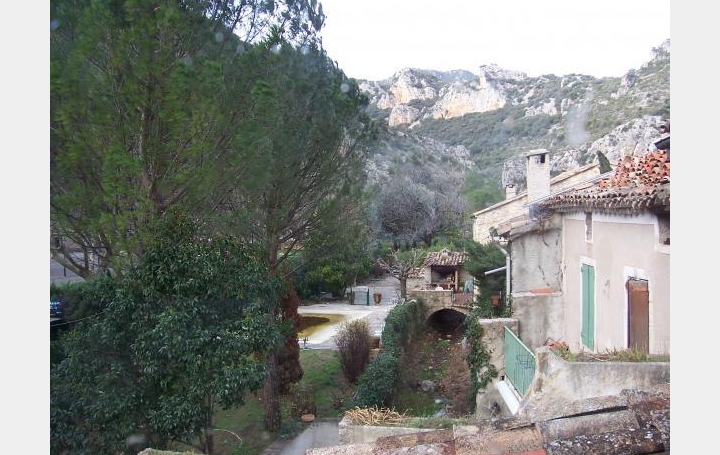 Réseau Immo-diffusion : Appartement P2  SAINT-GUILHEM-LE-DESERT  55 m2 131 000 € 