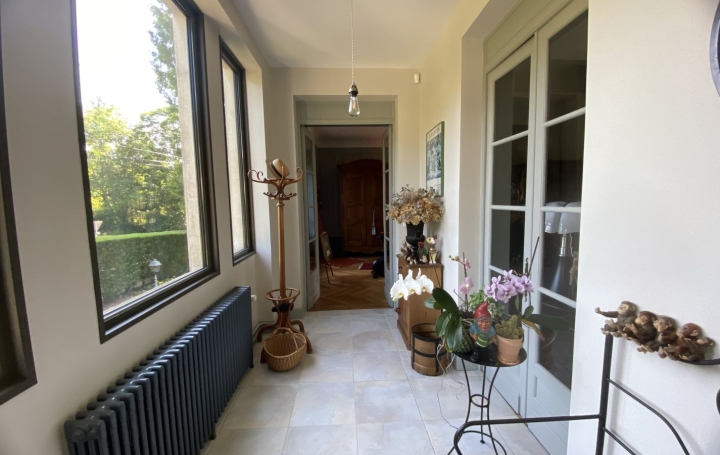 Propriété GRANDRIS (69870)  315 m2 750 000 € 