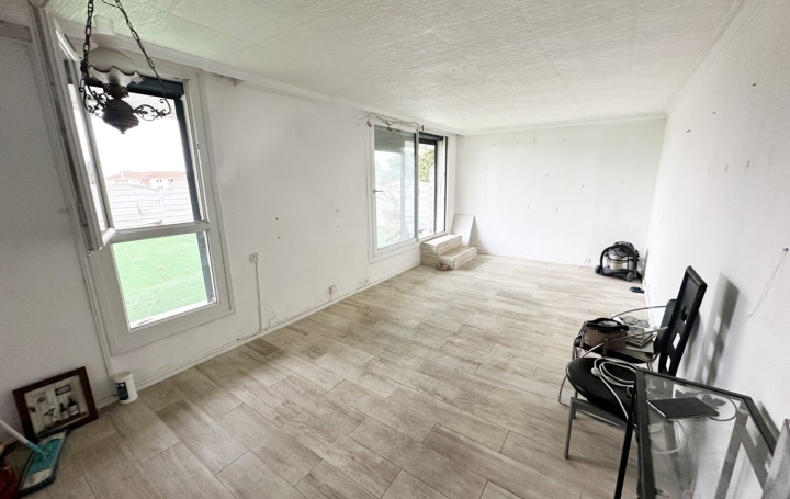 4 Pièces NIMES (30000)  71 m2 99 000 € 