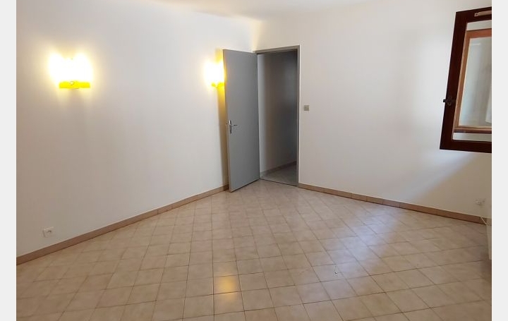 3 Pièces GIGNAC (34150)  58 m2 630 € 