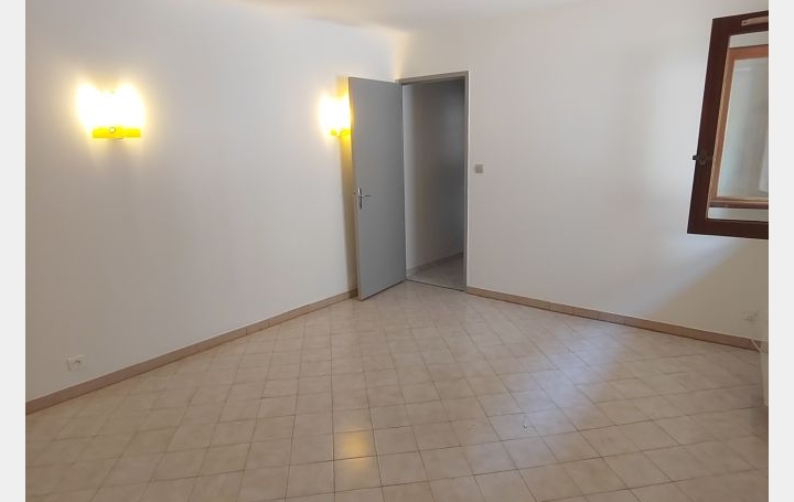 3 Pièces GIGNAC (34150)  58 m2 630 € 