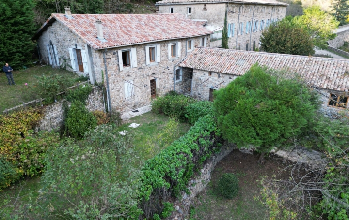 Maison / Villa BURZET (07450) 160 m<sup>2</sup> 300 000 € 