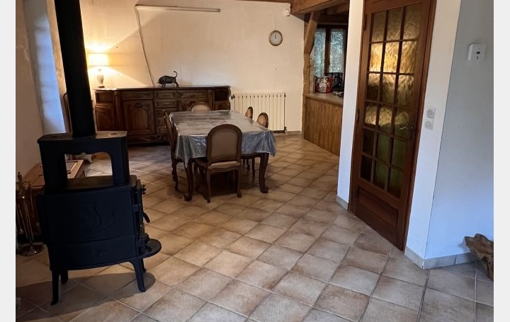 Maison BURZET (07450)  160 m2 300 000 € 