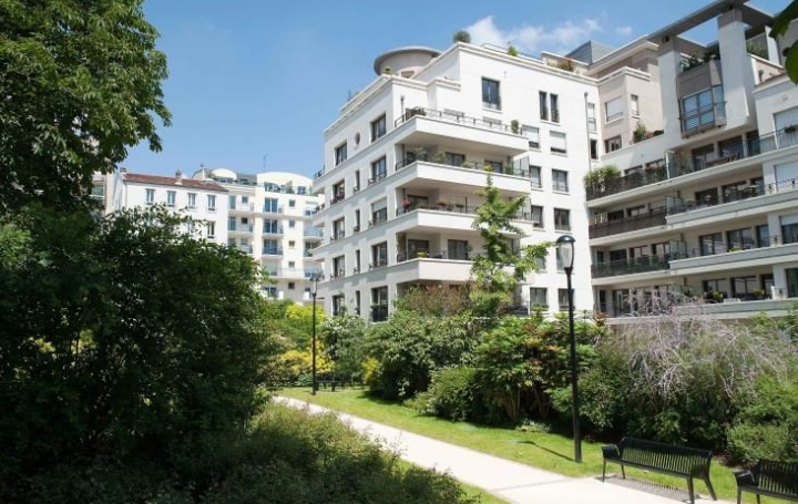 2 Pièces COURBEVOIE (92400)  51 m2 345 000 € 