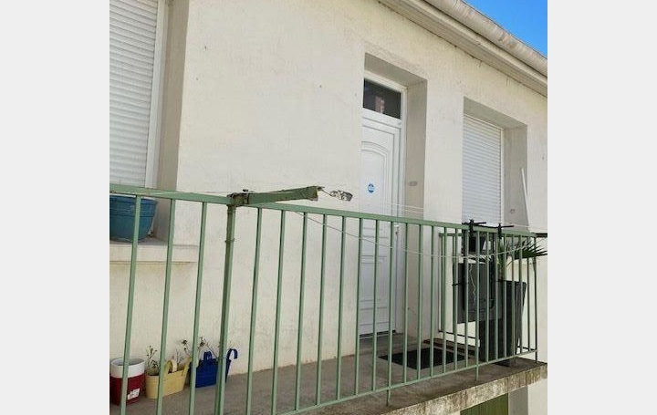 3 Pièces MEZE (34140)  56 m2 192 000 € 