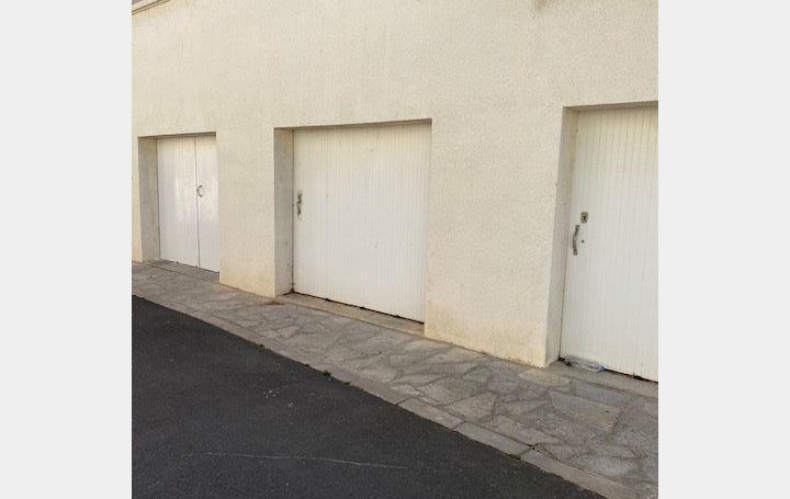 3 Pièces MEZE (34140)  56 m2 192 000 € 