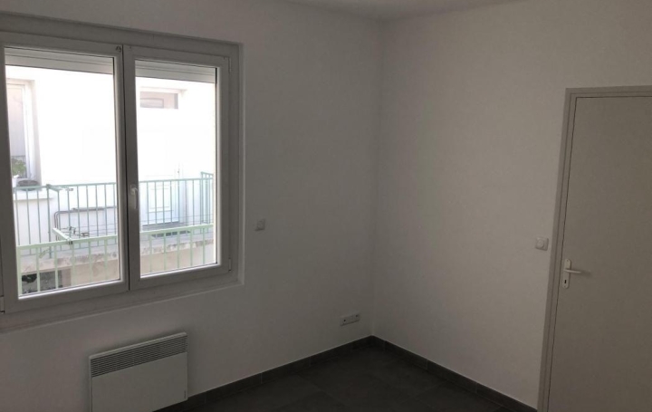 3 Pièces MEZE (34140)  53 m2 192 000 € 