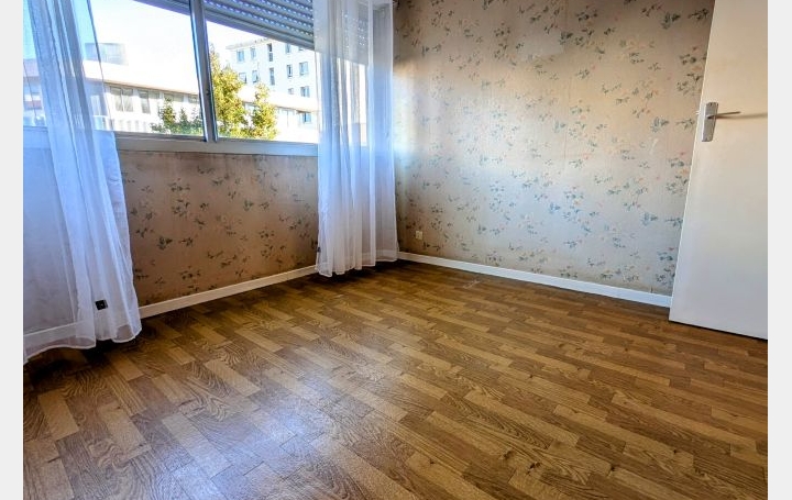 4 Pièces ALES (30100)  74 m2 120 000 € 