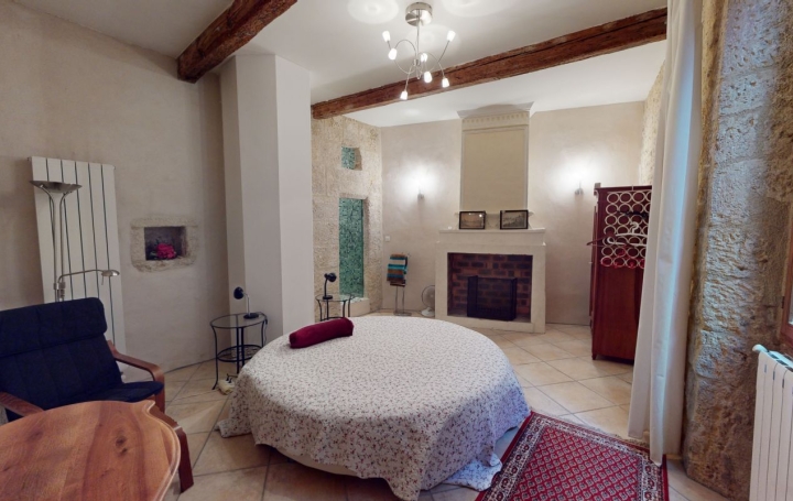 Maison LOUPIAN (34140)  246 m2 1 350 € 