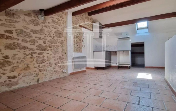 3 Pièces SORGUES (84700)  35 m2 540 € 