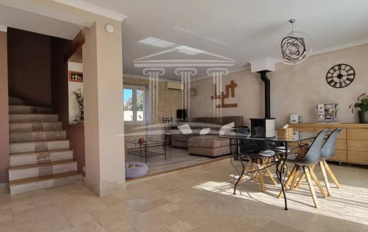 Villa SORGUES (84700)  101 m2 349 000 € 