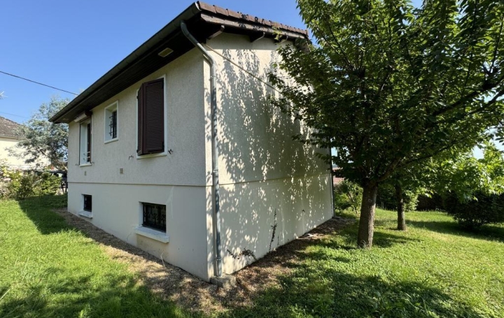 Maison SAINT-AMAND-MONTROND (18200)  60 m2 65 000 € 