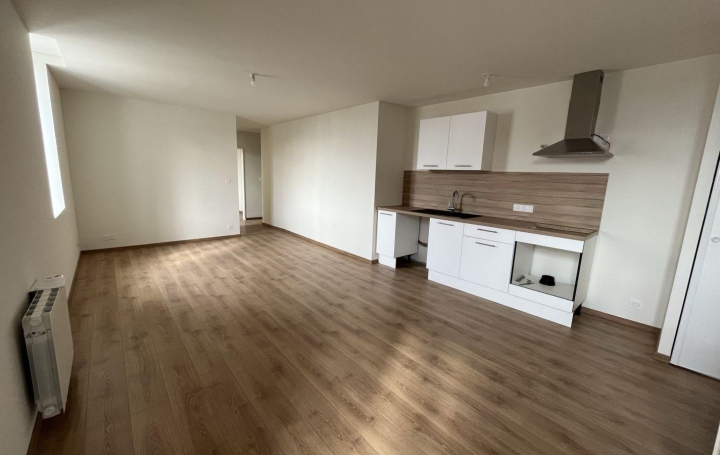 Réseau Immo-diffusion : Appartement P3  VONNAS  75 m2 730 € 