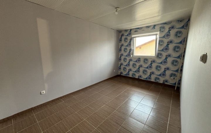 Maison AMBRONAY (01500)  100 m2 1 150 € 