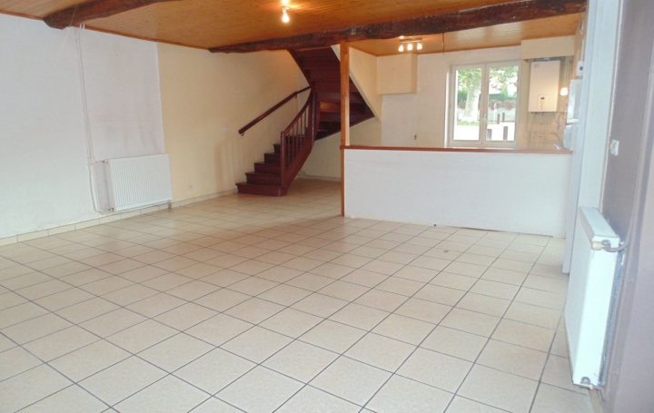 Immeuble CHALAMONT (01320)  165 m2 230 000 € 