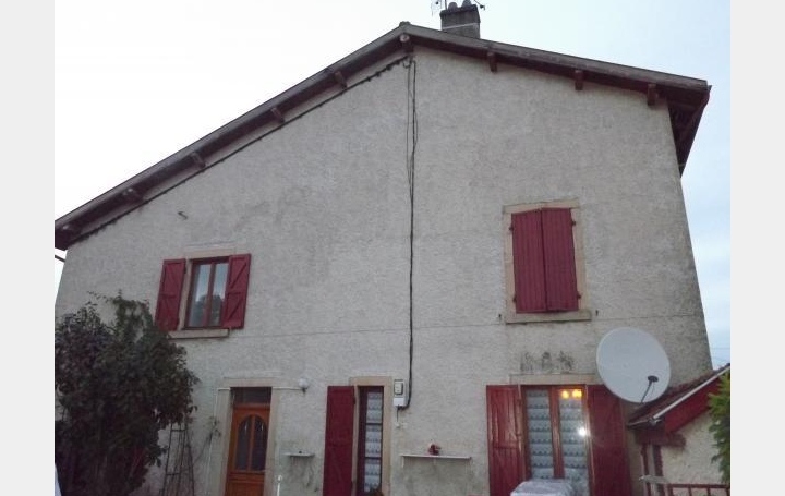 Réseau Immo-diffusion : Maison de village  MEZERIAT  164 m2 240 000 € 