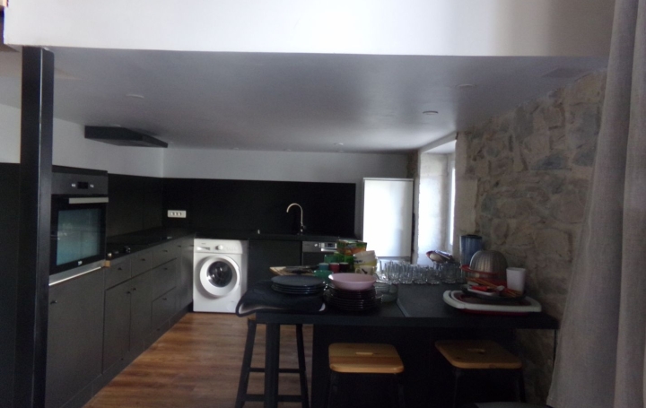 2 Pièces NIMES (30000)  61 m2 166 000 € 