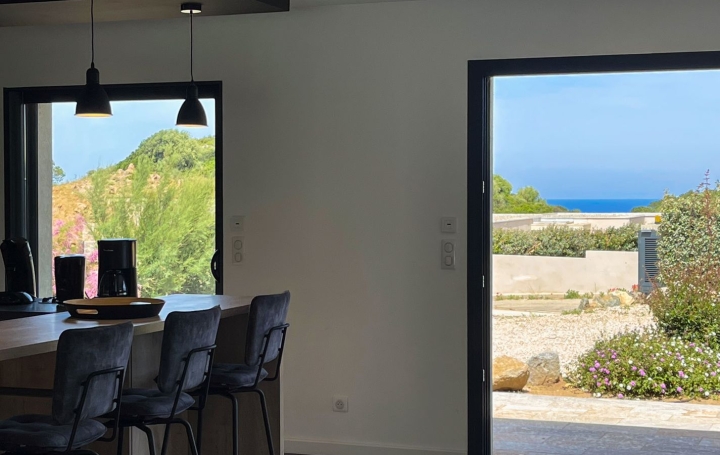 Villa CORBARA (20220)  182 m2 1 780 000 € 