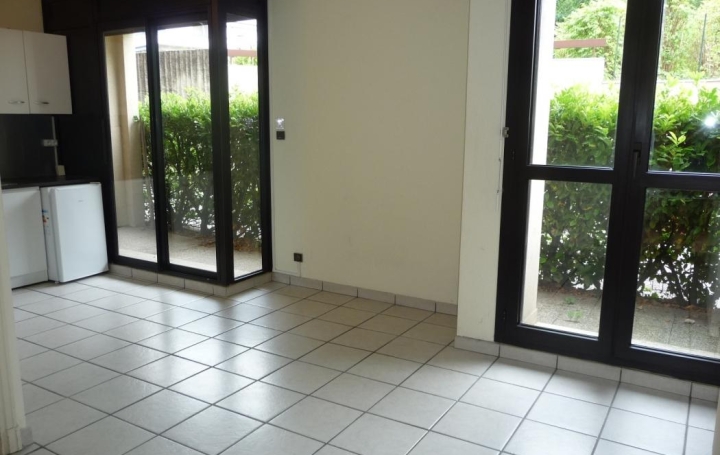 2 Pièces GRENOBLE (38000)  37 m2 500 € 