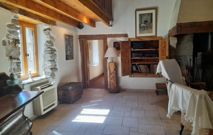 Maison SAINT-FRANC (73360)  160 m2 450 000 € 