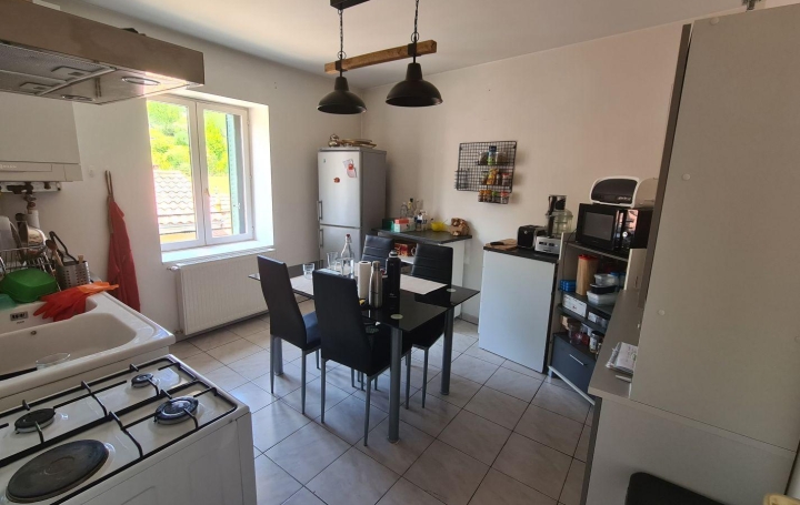 3 Pièces SAINT-ROMAIN-DE-POPEY (69490)  68 m2 638 € 