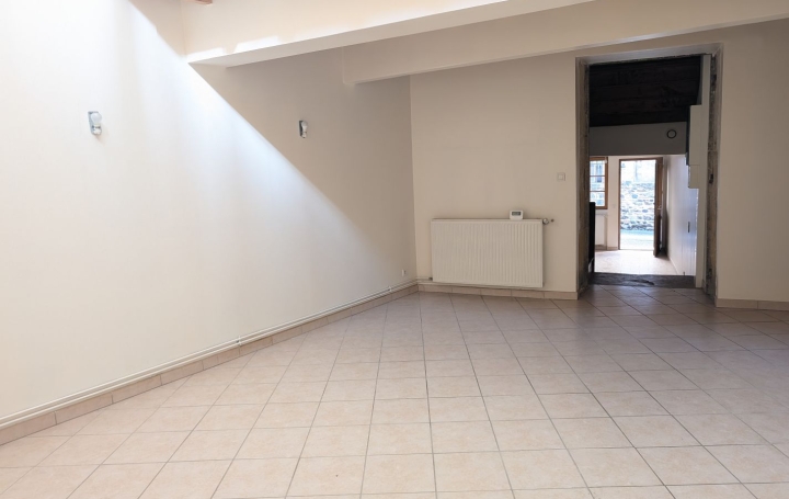 2 Pièces SAIN-BEL (69210)  74 m2 615 € 