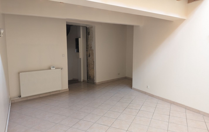 2 Pièces SAIN-BEL (69210)  74 m2 615 € 