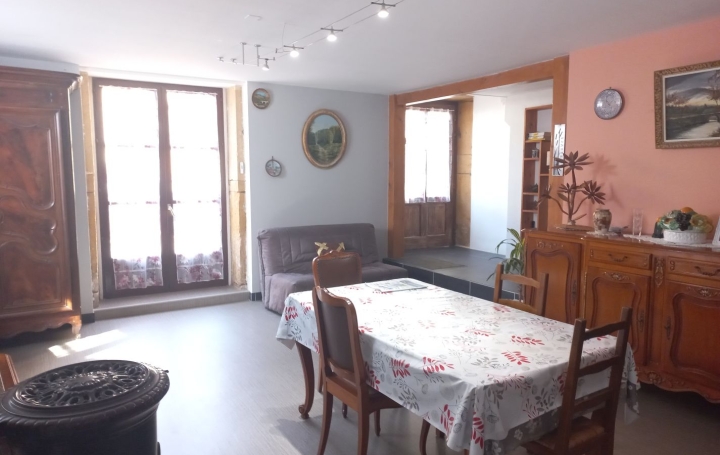 2 Pièces BESSENAY (69690)  86 m2 170 000 € 