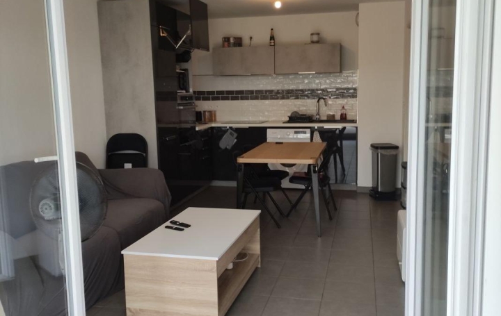 3 Pièces MARSEILLE (13011)  55 m2 1 110 € 