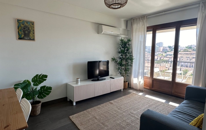 2 Pièces MARSEILLE (13004)  38 m2 790 € 