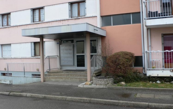 Réseau Immo-diffusion : Appartement P3  MEYTHET  65 m2 225 € 