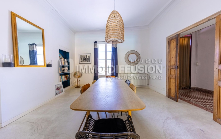 Maison de ville AIGUES-VIVES (30670)  250 m2 649 000 € 