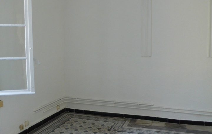 Réseau Immo-diffusion : Appartement P3  SAINT-GENIES-DE-MALGOIRES  67 m2 550 € 