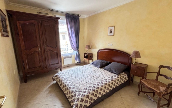 6 Pièces NIMES (30000)  170 m2 650 000 € 