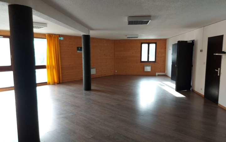 Réseau Immo-diffusion : Appartement P4  BIELLE  108 m2 59 000 € 