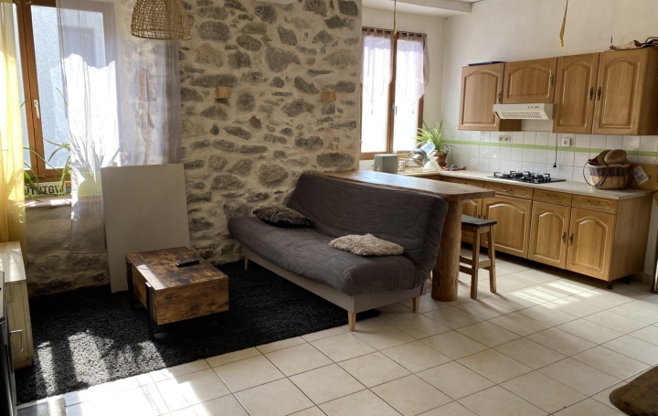 Maison ARNAVE (09400)  37 m2 550 € 